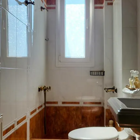 Novel 1 Luxury Apt Kateríni