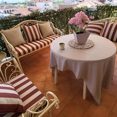 Novel 1 Luxury Apt