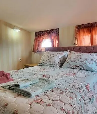 Novel 1 Luxury Apt * Katerini